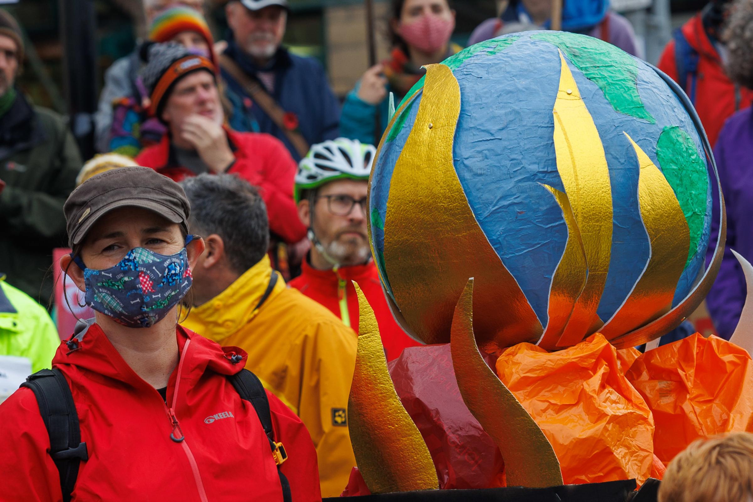 Llangollen Friends of the Earth calls on UK government to end support for fossil fuels as part of global day of action for climate justice on 6th November.